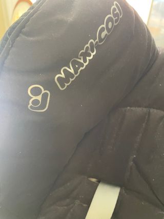 Maxi cosi adaptable a cualquier marca de carro