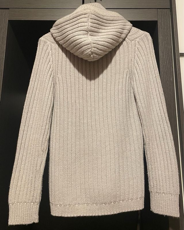 Cardigan lana grossa con alamari