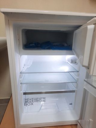 Frigorífico congelador. Hozgailu izozgailu