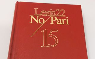 28 TOMOS: 22 DICCIONARIOS ENCiCLOPED.+6 APÉNDICES