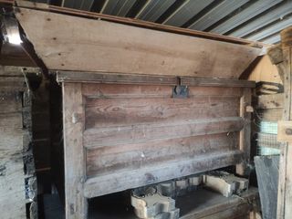 Madera, arca, artesa antigua