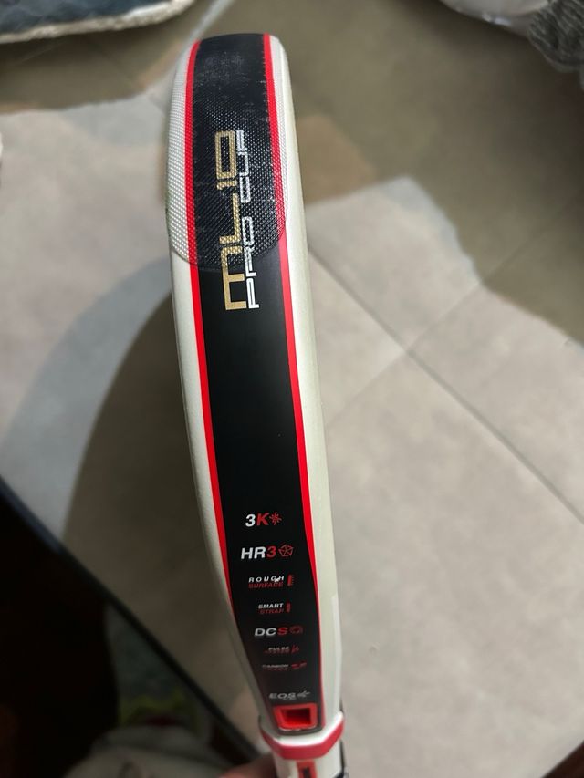 Vendo pala de padel NOX