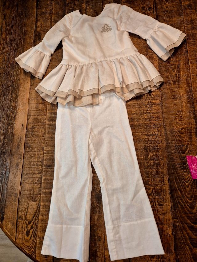 Conjunto niña estilo Hortensia Maeso