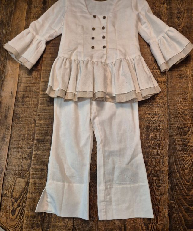 Conjunto niña estilo Hortensia Maeso