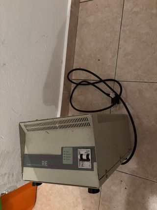 Si vende stabilizzatore di tensione