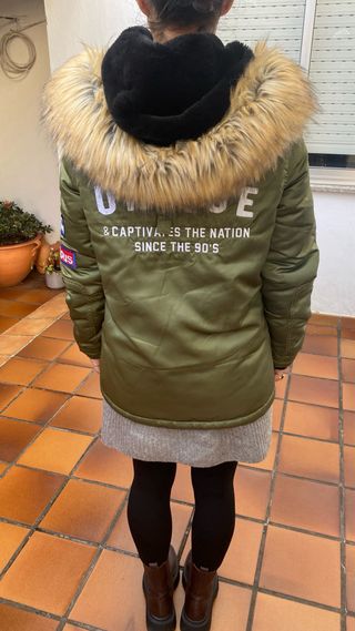 Abrigo verde militar