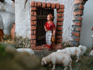 Belen/nacimiento,en peana...