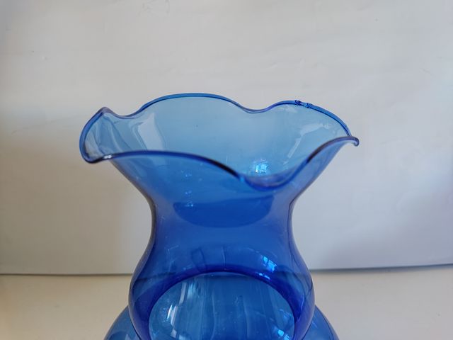 VASO VINTAGE IN CRISTALLO BLU