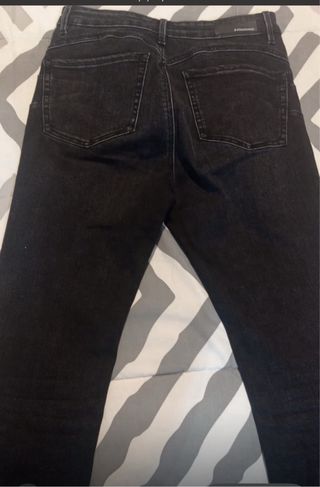 Pantalón Stradivarius negro