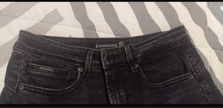 Pantalón Stradivarius negro