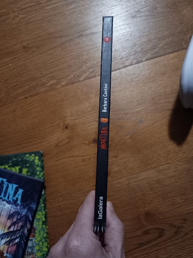 Mortina 1. Una historia para morirse de risa (Spanish Edition)