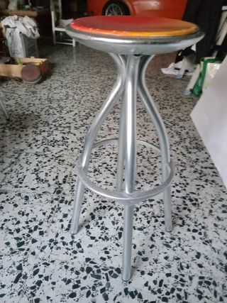 4. 0 OFFERTA. Ottimi sgabelli interamente in alluminio