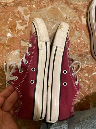 Converse granates mujer