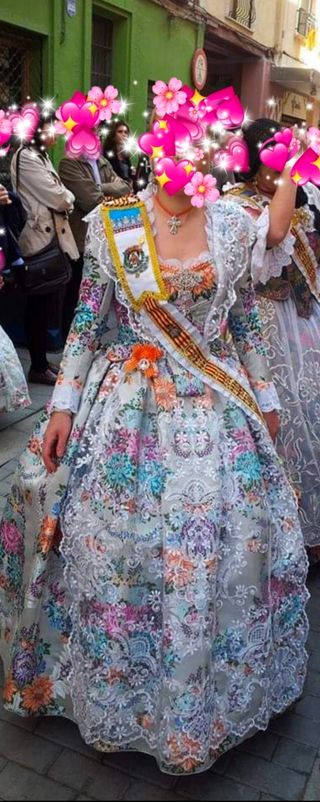 Traje de fallera 