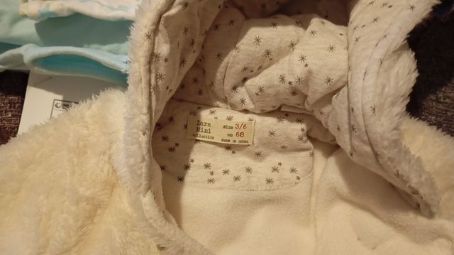 Abrigo enterizo bebé,talla 3-6 meses