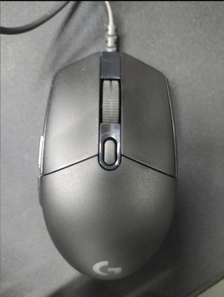 Ratón logotech g203