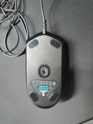 Ratón logotech g203