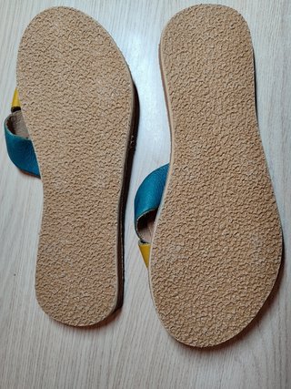 Sandalias piel