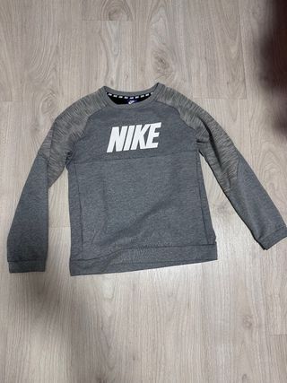 Sudadera gris Nike