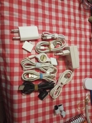 Cargador iPhone_IPod y cables usb