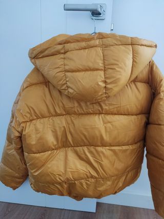 Anorak plumas mostaza