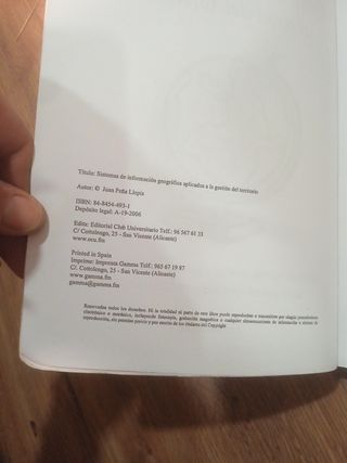 Sistemas de Informacion Geografica Aplicados a la Gestion del Territorio: Entrada, Manejo, Analisis y Salida de Datos Espaciales: Teoria General y Pra