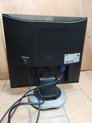 Monitor Samsung SyncMaster Modello: 713BMS