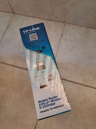 TP LINK - MOEDM ROUTER ADSL2 + WIRELESS N 300 mbps