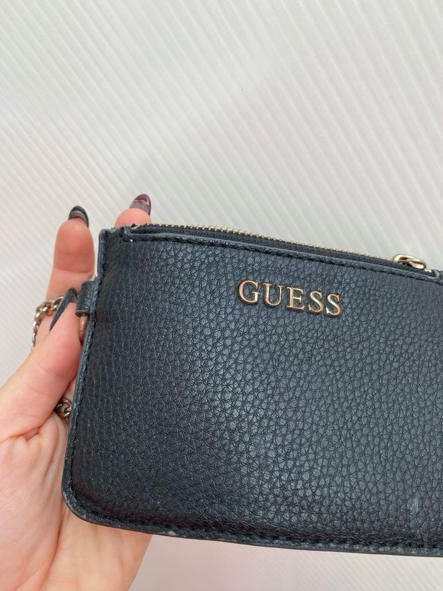 Monedero guess negro