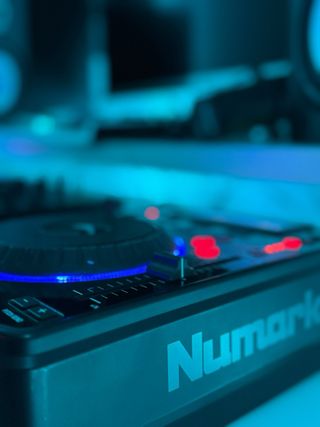 Numark NDX 500 “x2” y mezclador Omnitronic PM222P