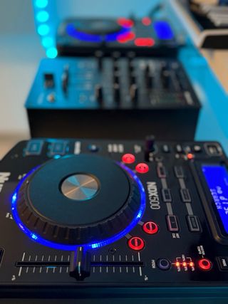 Numark NDX 500 “x2” y mezclador Omnitronic PM222P