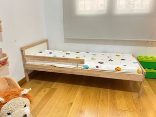 Lettino per bambini con materasso incluso