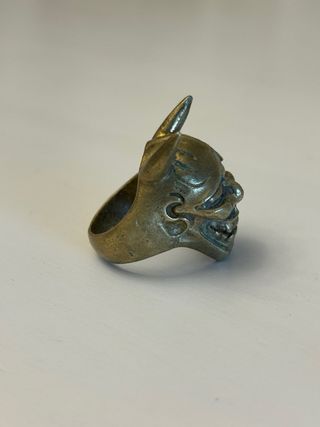 Anillo Samurai metal dorado