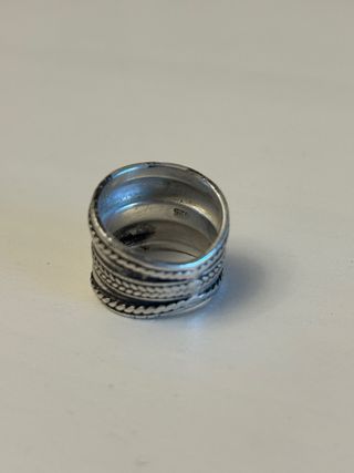 Anillo etnico de plata antiguo