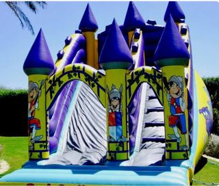 castillo hinchable gigante
