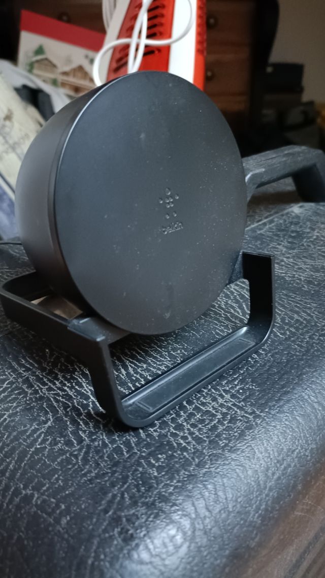 Caricatore induzione + cassa bluetooth