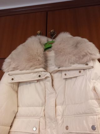 Chaqueta plumas Zara.