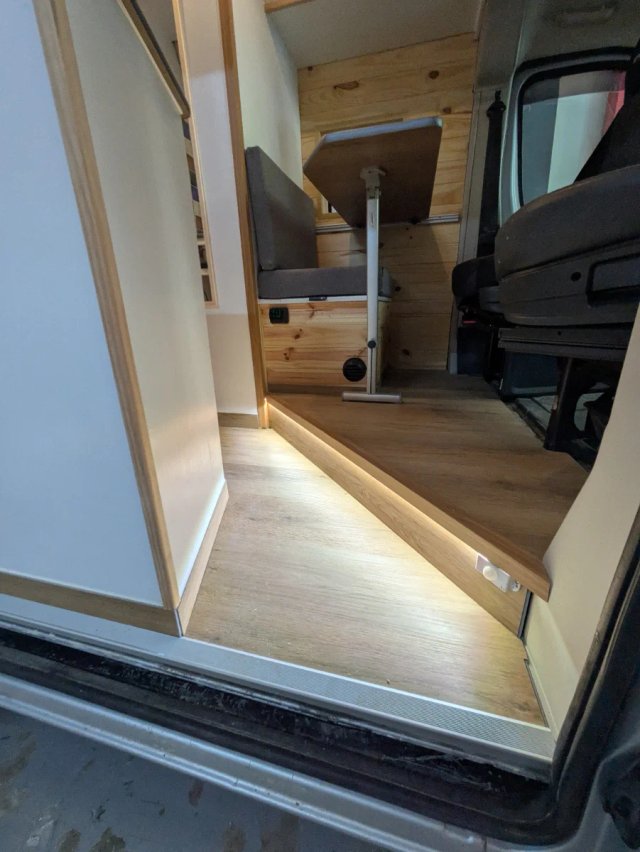 CAMPERIZACION JM AUTOWAGEN. TALLER ESPECIALIZADA