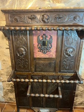 ANTIGUO PARAGUERO PERCHERO