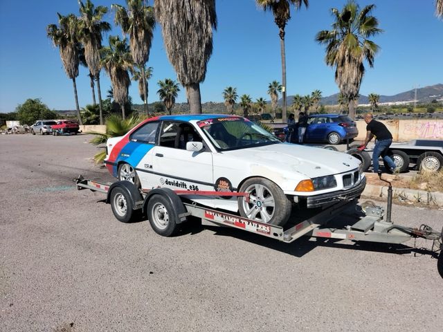 Remolque plataforma portacoches