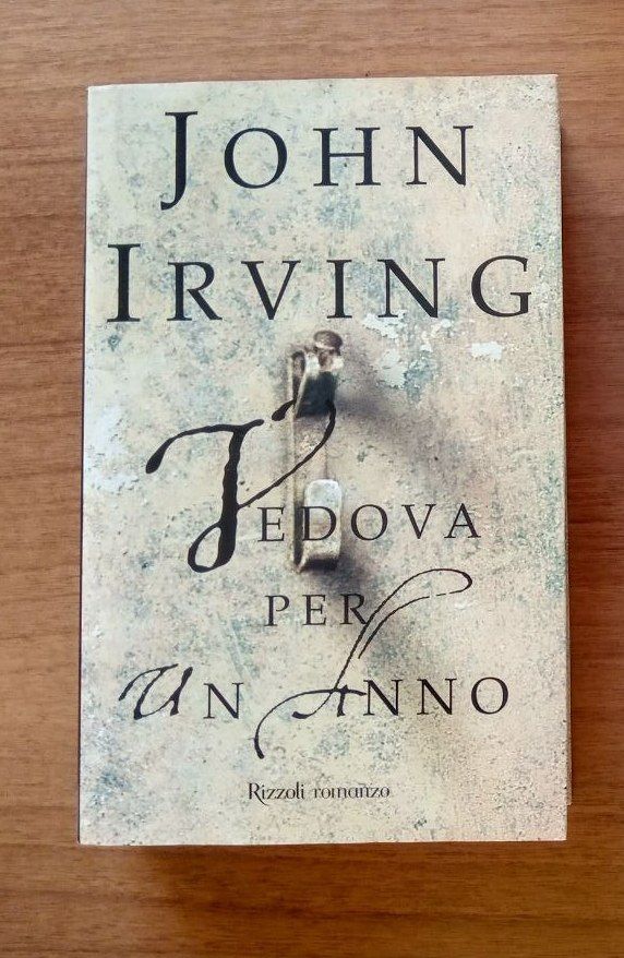 Libro "Vedova per un anno" di John Irving