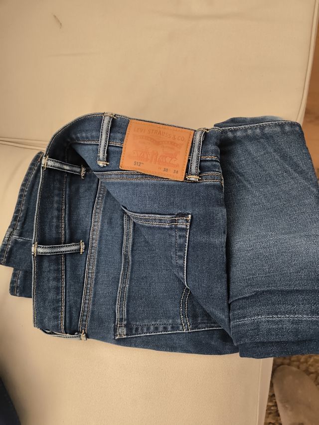 Levi's