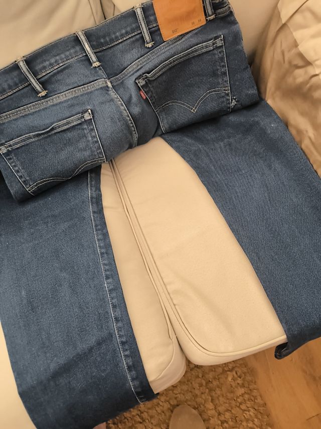 Levi's