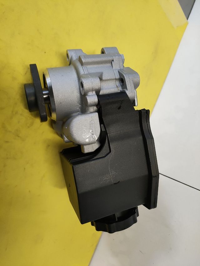 🟢BOMBA DIRECCION MERCEDES VITO SPRINTER