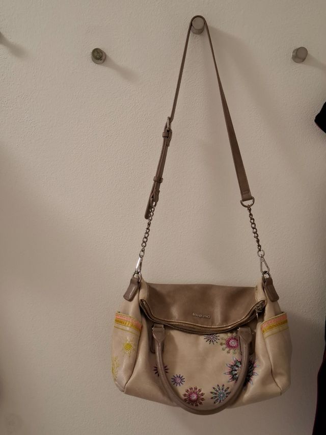 Borsa con tracolla multitasche