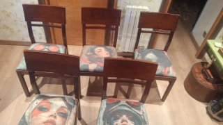 Mesa y 5 sillas exclusivas todo madera