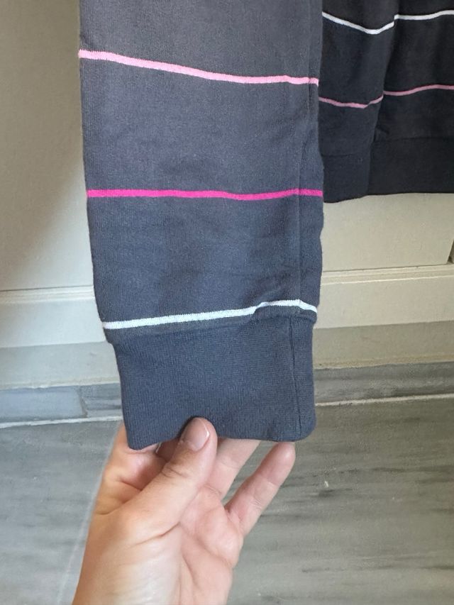 Sudadera con capucha Adidas. Mujer 38