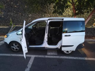 Ford E-Transit Courier 2016