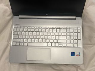 Portátil HP Gris 15” i7 16GB RAM SSD 512GB