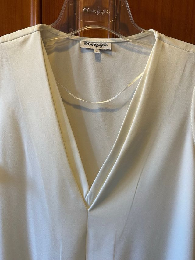 Blusa sin mangas 42. Corte inglés. Nuevo sin uso.